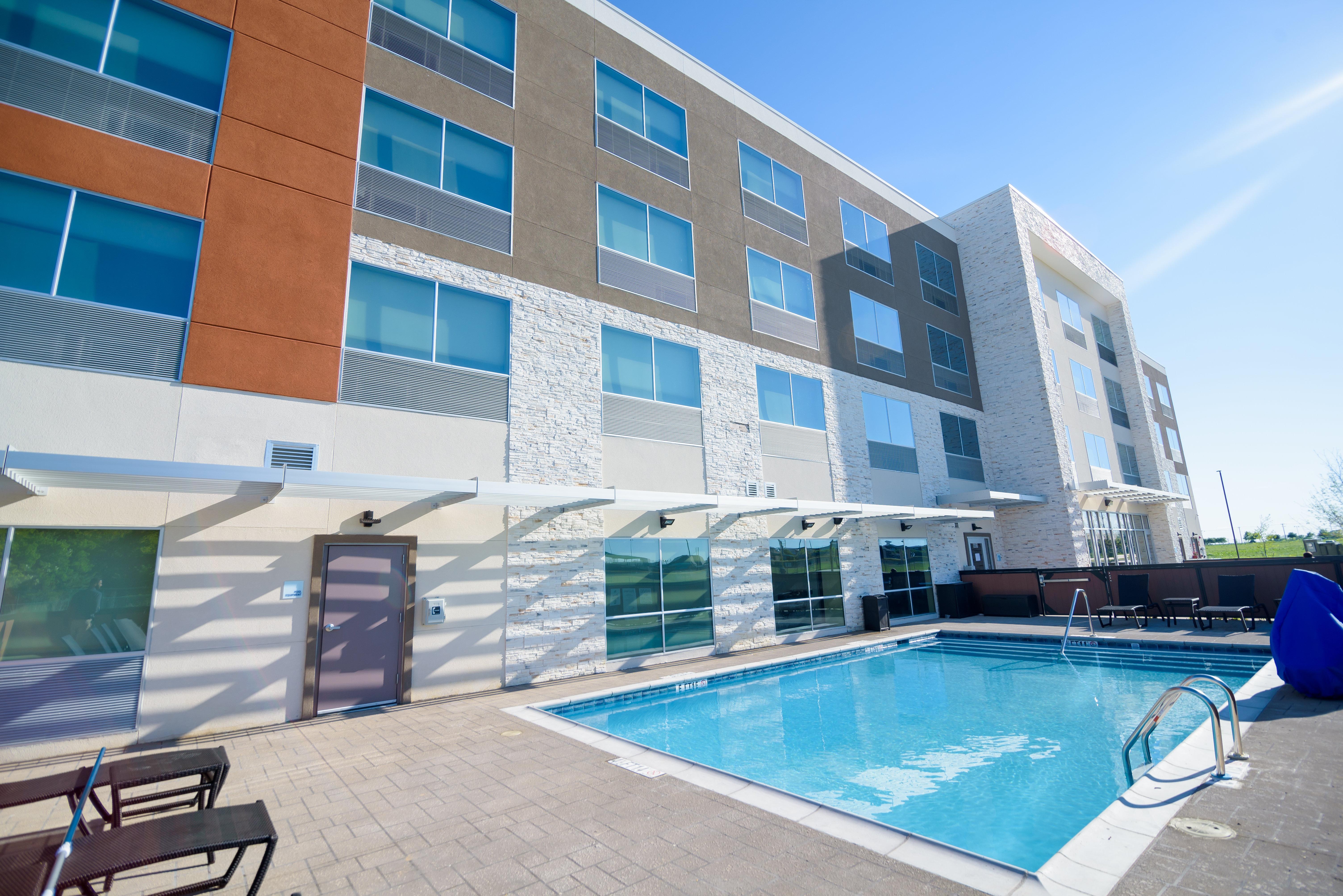 Holiday Inn Express & Suites Mckinney - Frisco East By Ihg Exterior foto